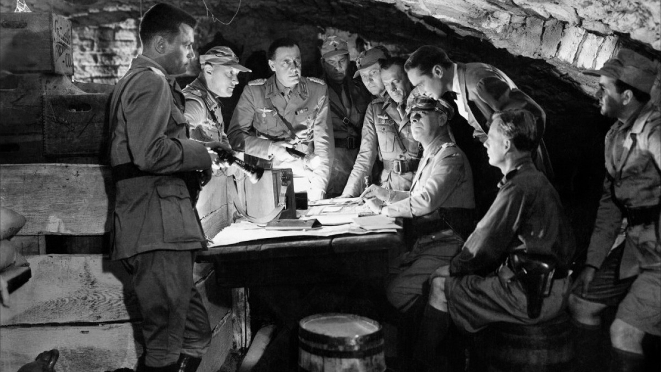 FIVE GRAVES TO CAIRO 2