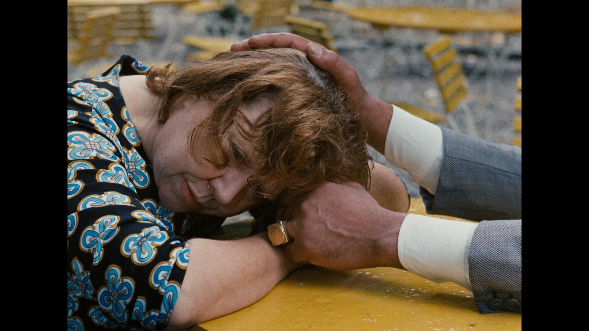 ALI FEAR EATS THE SOUL 4